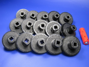 casting_plastic_gear_0031_small_300x225